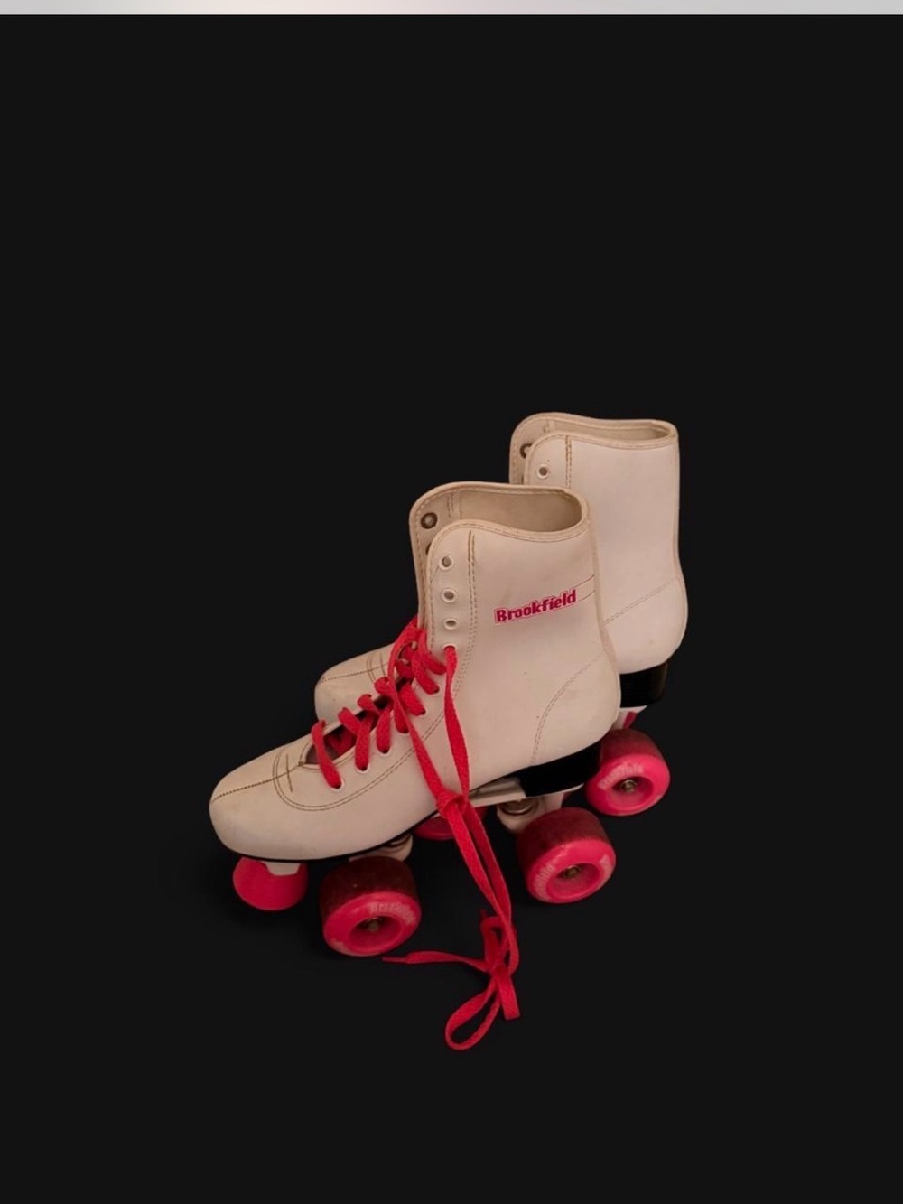Brooksfield Women's Cream Roller Skates with Pink Wheels and Laces